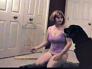 Sex hungry mommy gets fucked by her dog